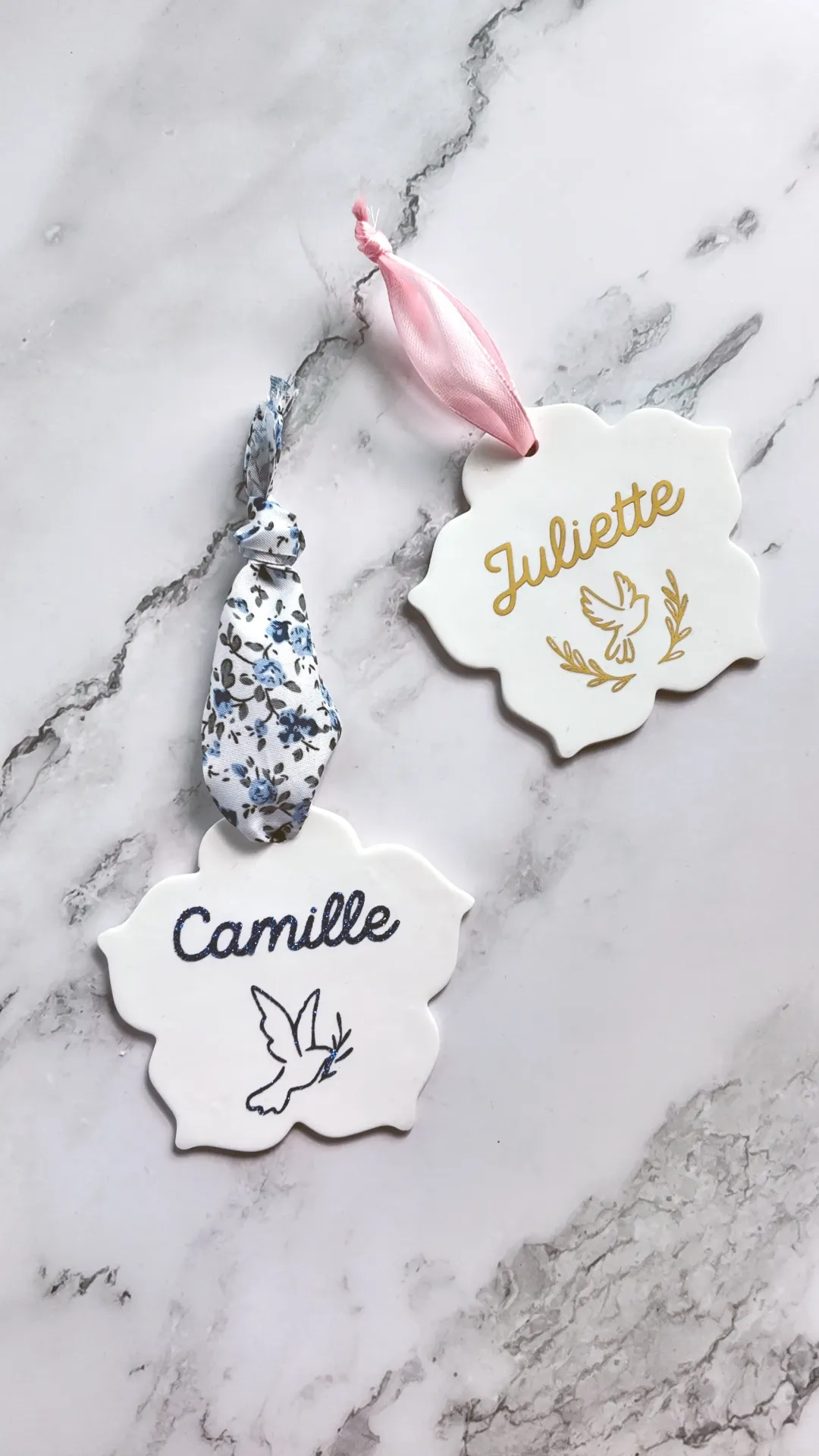 Fleur personnalisé Baptême (Doré Or Mat, 01-Rose Pastel (Mousseline), Sans Symbole)